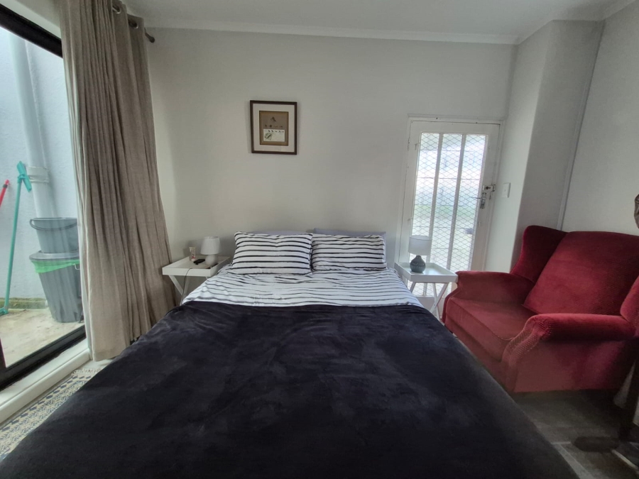 To Let 1 Bedroom Property for Rent in Kenilworth Western Cape